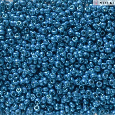 Rocailles 11/0 Duracoat Galvanized Dark Capri Blue 5113 sachet de 10gr par Miyuki.Environ 1100 perles.Couleur Capri Blue Foncé.