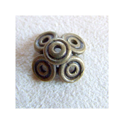 Calotte 4 trou 13mm Bronze (X1) Calotte 4 trou 13mm Bronze (X1)