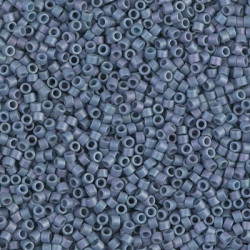 DB0376 Delicas 11/0 Bleu Gris Clair Métallisé Mat (x 5gr)