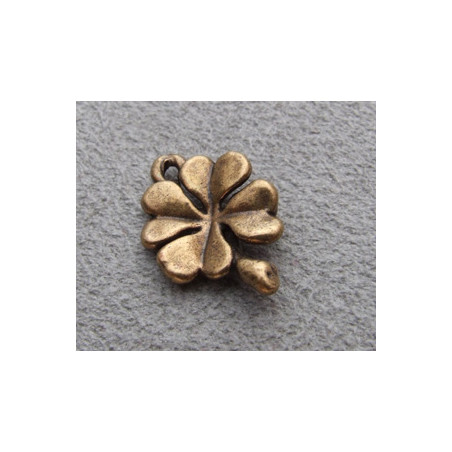 Breloque trèfle vieil or 8x18mm