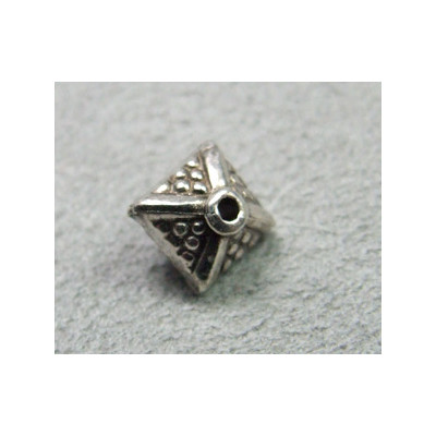 Perle intercalaire pyramide 7mm - argenté (x1)