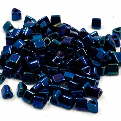 Triangles 11/0 référence 82 Navy Blue Irisé Metallic (x10)