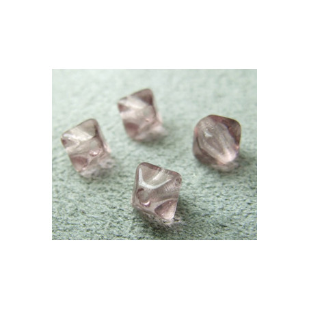 Pyramide 6mm Light Amethyst (x20)