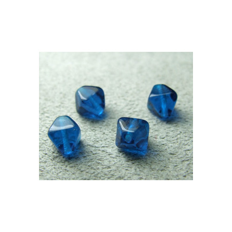 Pyramide 6mm Capri Blue (x20)