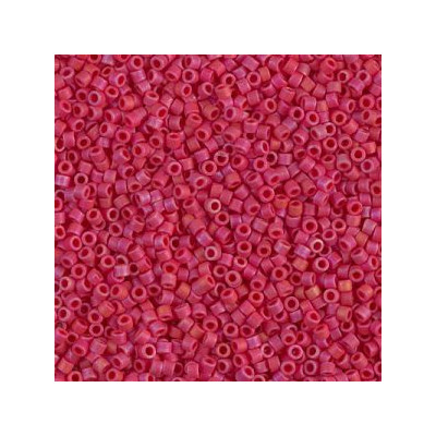 DB0362 Delicas 11/0 Rouge Mat Irisé (x 5gr) DB0362 Delicas 11/0 Rouge Mat Irisé (x 5gr)