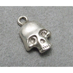Breloque tête de mort 11x18mm (X1)