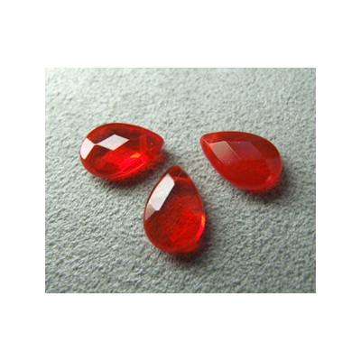 Goutte Facettée Light Siam 12X8mm (X1) Goutte Facettée Light Siam 12X8mm (X1)