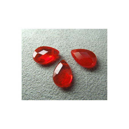 Goutte Facettée Light Siam 12X8mm (X1)