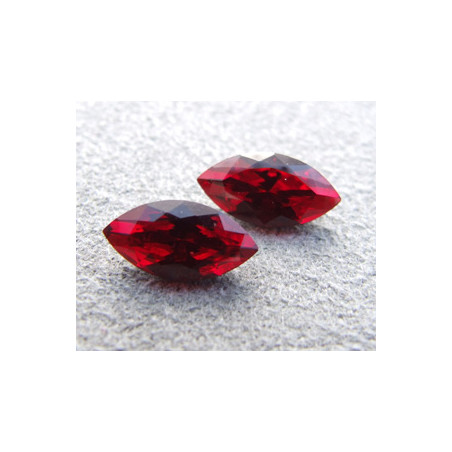 Navette Swarovski 4228 10X5mm Siam (x1)