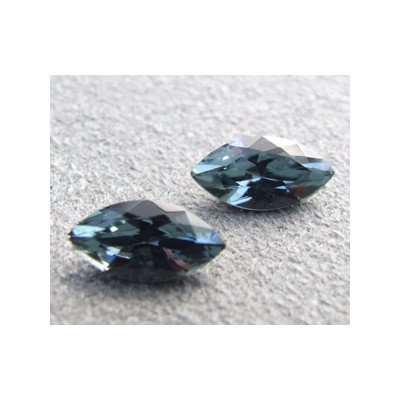 Navette Swarovski 4228 10X5mm Indian Saphirre (x1)