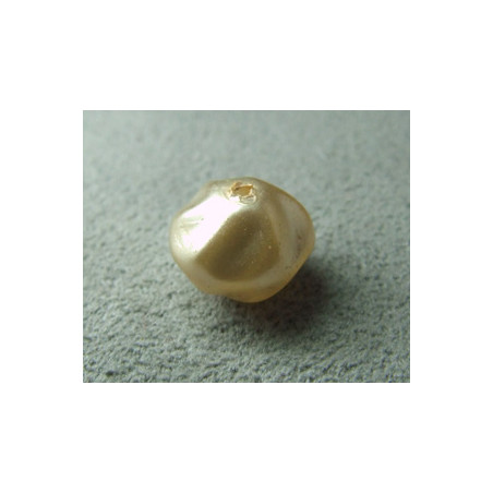 Perle synthétique nugget 10mm - Nacré ivoire (x1)