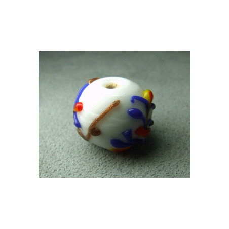 Perle à la lampe motifs végétaux en relief approx. 16mm - Blanc (x1)