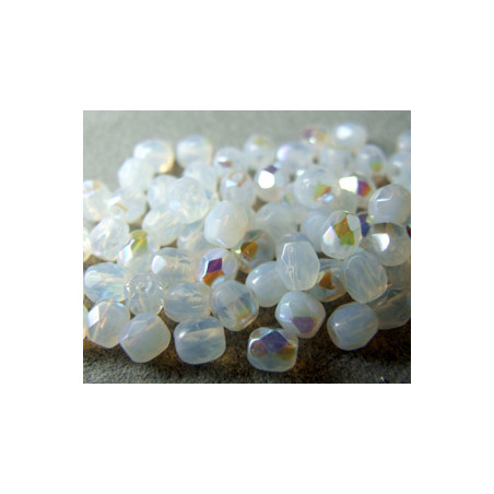 Facettes de Bohême 4mm White Opal AB (x100)