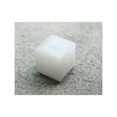 Perle cube en cristal Swarovski 5601 6mm White Alabaster (x1)
