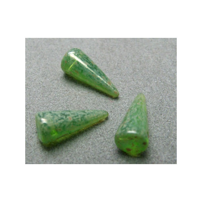 Spikes en verre de Bohême 17x7mm Matte Bottle Green (x1)