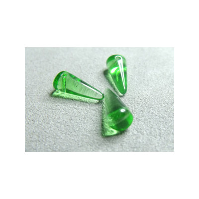 Spikes en verre de Bohême 17x7mm Green (x1)