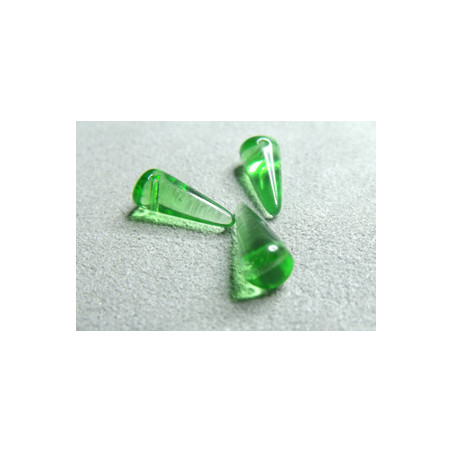 Spikes en verre de Bohême 17x7mm Green (x1)