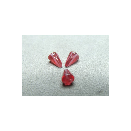 Spikes en verre de Bohême 8x5mm Cranberry Agathe (x1)