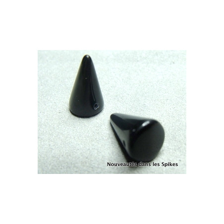 Spikes en verre de Bohême 18x12mm Black (x2) 