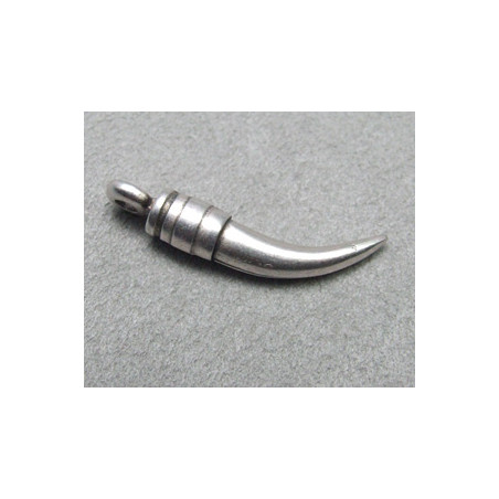 Breloque dent 37X7mm (X1)