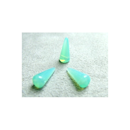 Spikes en Verre de Bohème 13X5mm Green Aquamarine Opal (X10)