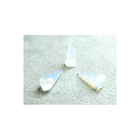 Spikes en Verre de Bohème 13X5mm White Opal (X10)
