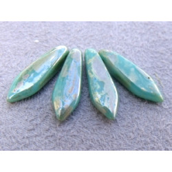 Dague en verre de Bohême 5x16mm - Opaque Green picasso (x20)