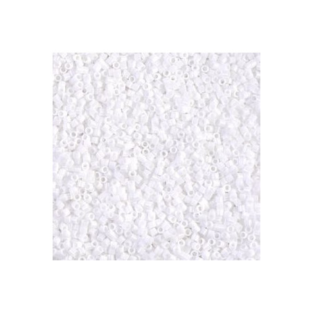 DBS-0200 Delicas 15/0 Opaque Chalk White (=R402) (x5gr)
